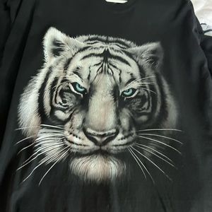 Vintage tiger tee